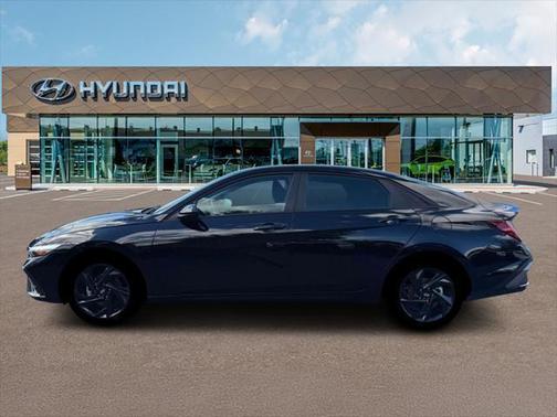 Abyss Black 2026 Hyundai ELANTRA HEV SEL Sport