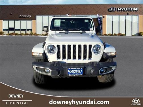 2023 Jeep Gladiator Overland