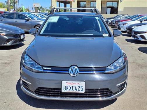 2019 Volkswagen e-Golf SE