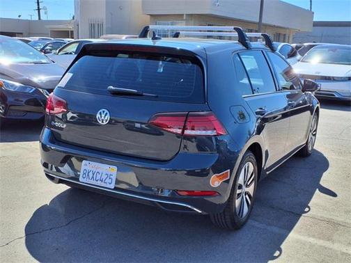 2019 Volkswagen e-Golf SE