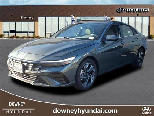 2025 Hyundai ELANTRA SEL