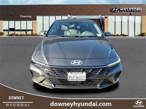 2025 Hyundai ELANTRA SEL