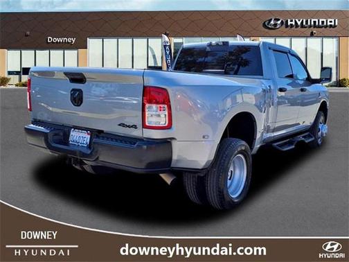 2024 RAM 3500 Tradesman Crew Cab 4x4 8' Box