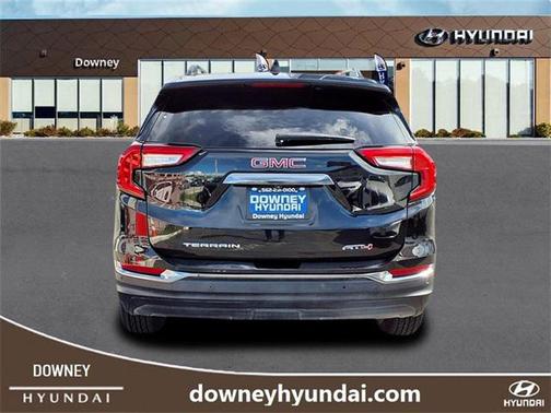 2022 GMC Terrain AWD AT4