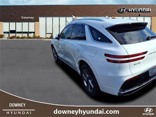 2026 Genesis GV70 2.5T
