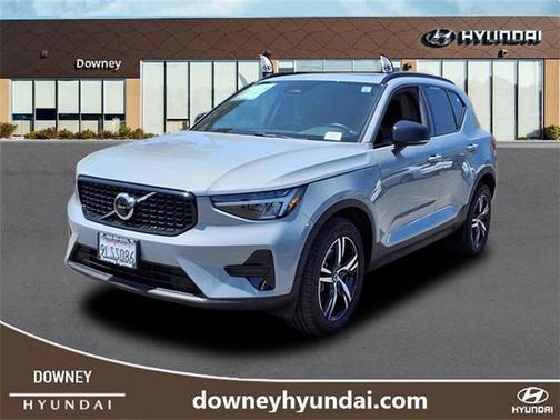 2024 Volvo XC40 B5 Core Bright Theme