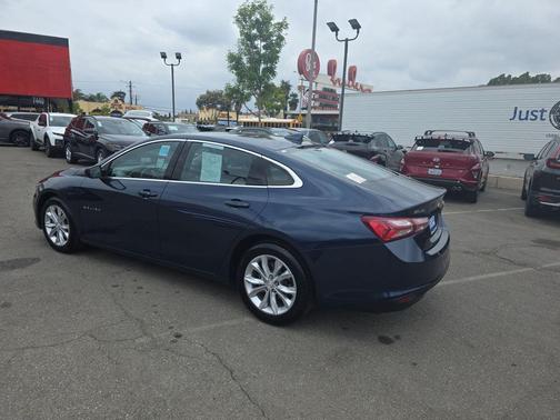 Northsky Blue Metallic 2022 Chevrolet Malibu FWD LT