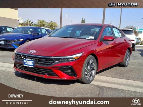 2025 Hyundai ELANTRA SEL