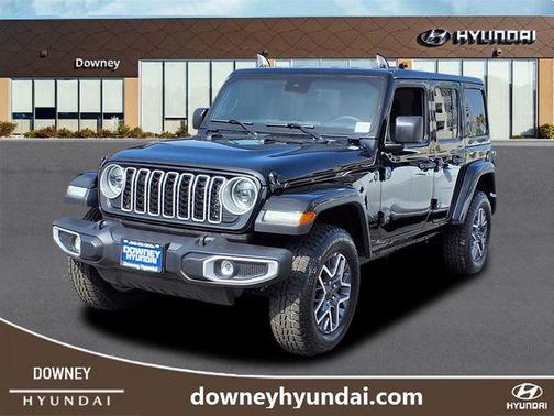 2025 Jeep Wrangler 4-Door Sahara 4x4