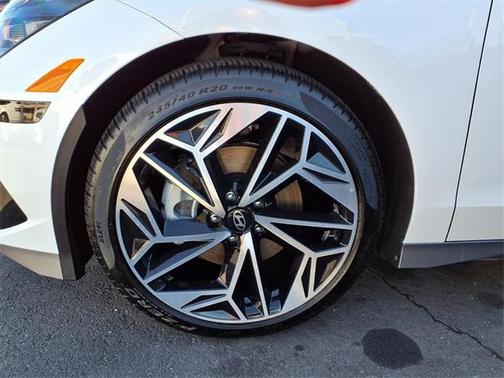 2025 Hyundai IONIQ 6 SEL