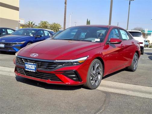 2025 Hyundai ELANTRA SEL