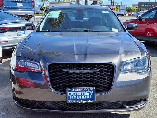 2022 Chrysler 300 Touring