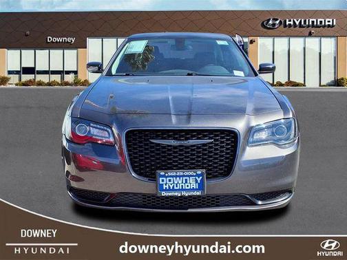 2022 Chrysler 300 Touring
