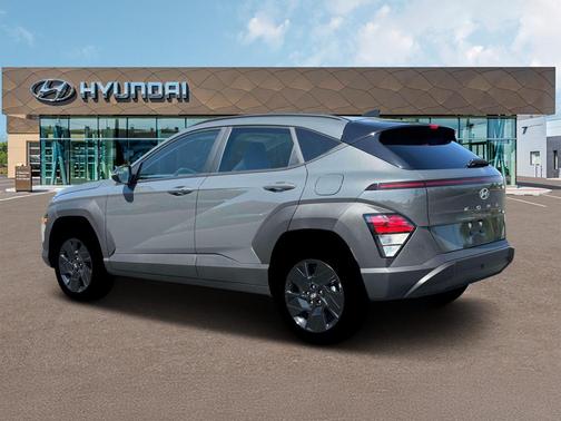 Ecotronic Gray Pearl 2026 Hyundai KONA SEL Sport