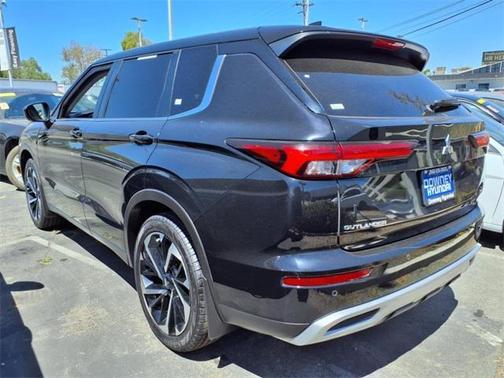 2022 Mitsubishi Outlander SE Launch Edition S-AWC
