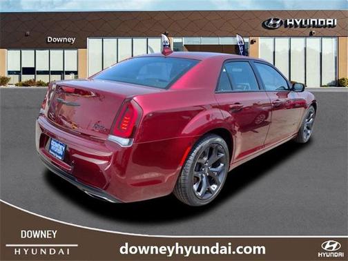 2023 Chrysler 300 S