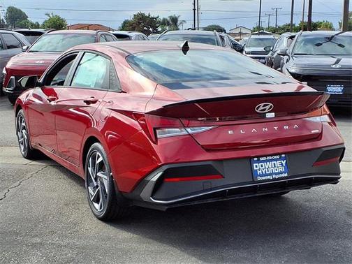 2025 Hyundai ELANTRA HEV SEL Sport