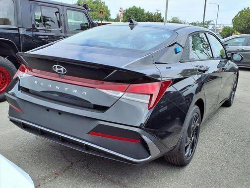 Abyss Black 2026 Hyundai ELANTRA Sport