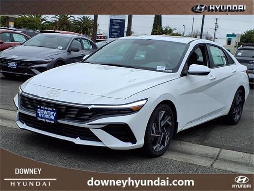 2025 Hyundai ELANTRA SEL