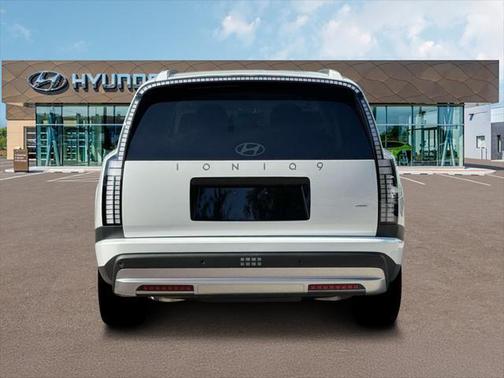 Snow White Pearl 2026 Hyundai IONIQ 9 SE