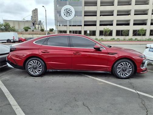 2024 Hyundai SONATA Hybrid SE