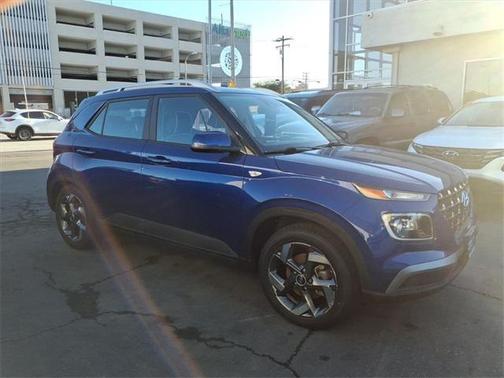 2022 Hyundai VENUE Limited