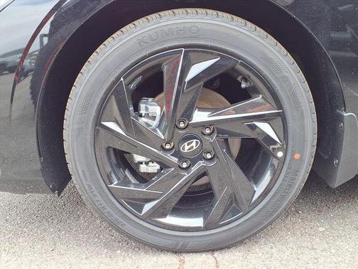 2026 Hyundai ELANTRA Sport