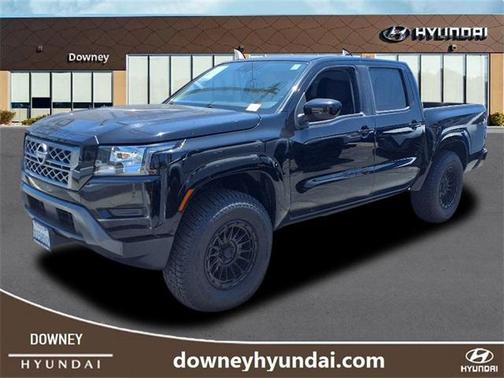 2023 Nissan Frontier SV