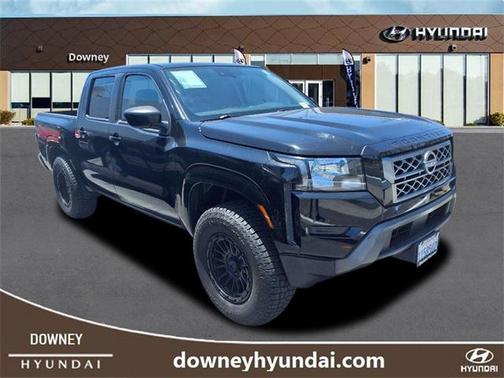2023 Nissan Frontier SV