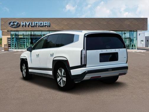 Snow White Pearl 2026 Hyundai IONIQ 9 SEL