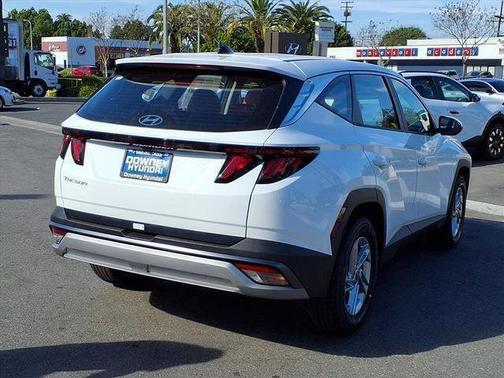 Serenity White Pearl 2026 Hyundai TUCSON SE