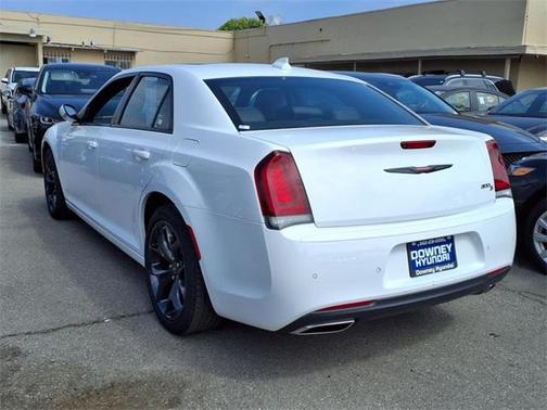 2023 Chrysler 300 S