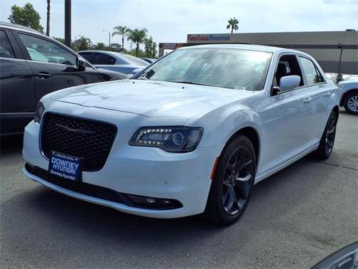 2023 Chrysler 300 S