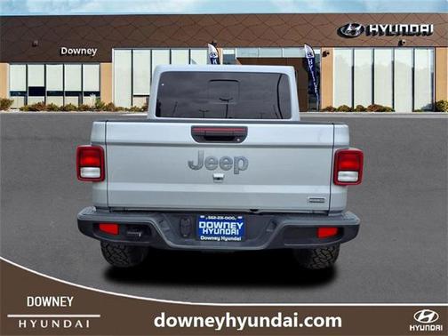 2023 Jeep Gladiator Overland