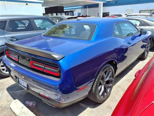 2022 Dodge Challenger SXT