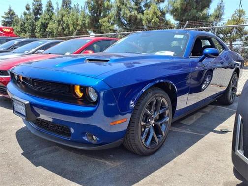 2022 Dodge Challenger SXT