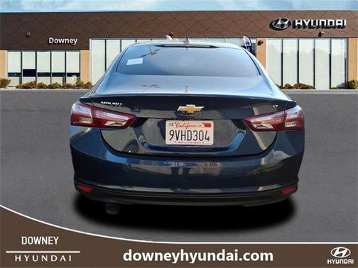 2022 Chevrolet Malibu FWD LT