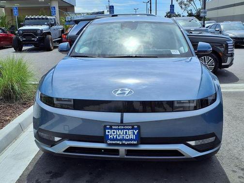 Cyber Gray 2026 Hyundai IONIQ 9 SEL