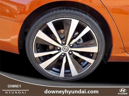 2022 Nissan Altima SR FWD