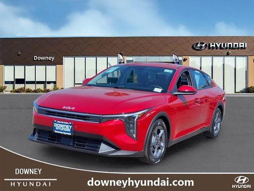 Currant Red 2025 Kia K4 LXS