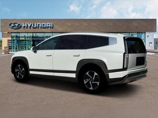 Snow White Pearl 2026 Hyundai IONIQ 9 SE