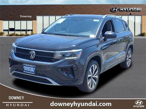 2024 Volkswagen Taos SE