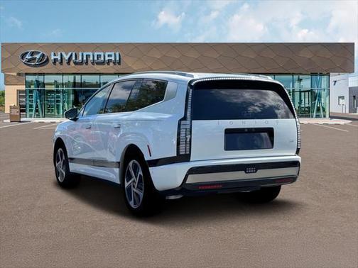 Snow White Pearl 2026 Hyundai IONIQ 9 Performance Calligraphy