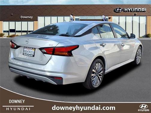 2023 Nissan Altima 2.5 SV