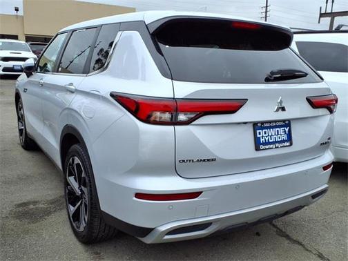 2023 Mitsubishi Outlander PHEV SE S-AWC