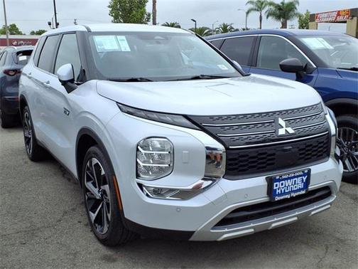 2023 Mitsubishi Outlander PHEV SE S-AWC