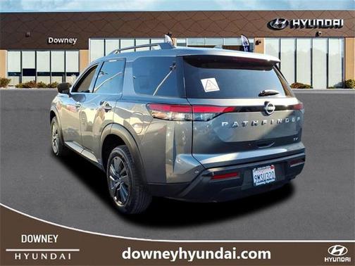 2024 Nissan Pathfinder SV FWD