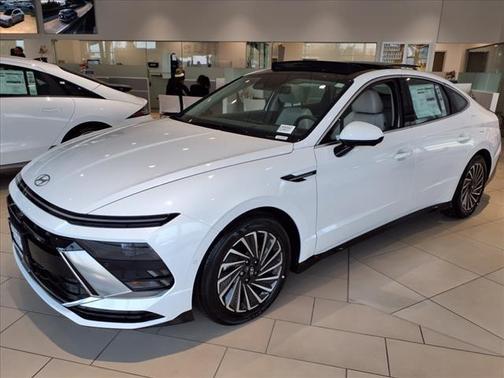 2025 Hyundai SONATA Hybrid Limited