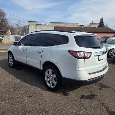 White 2016 Chevrolet Traverse 1LT
