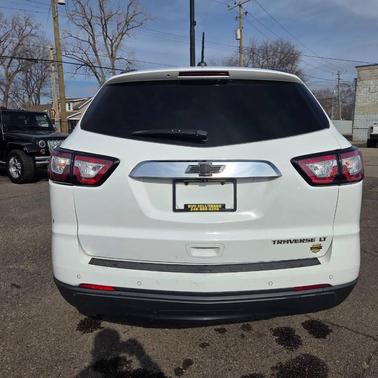 White 2016 Chevrolet Traverse 1LT